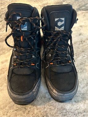 Chinook mens boots size 9.5